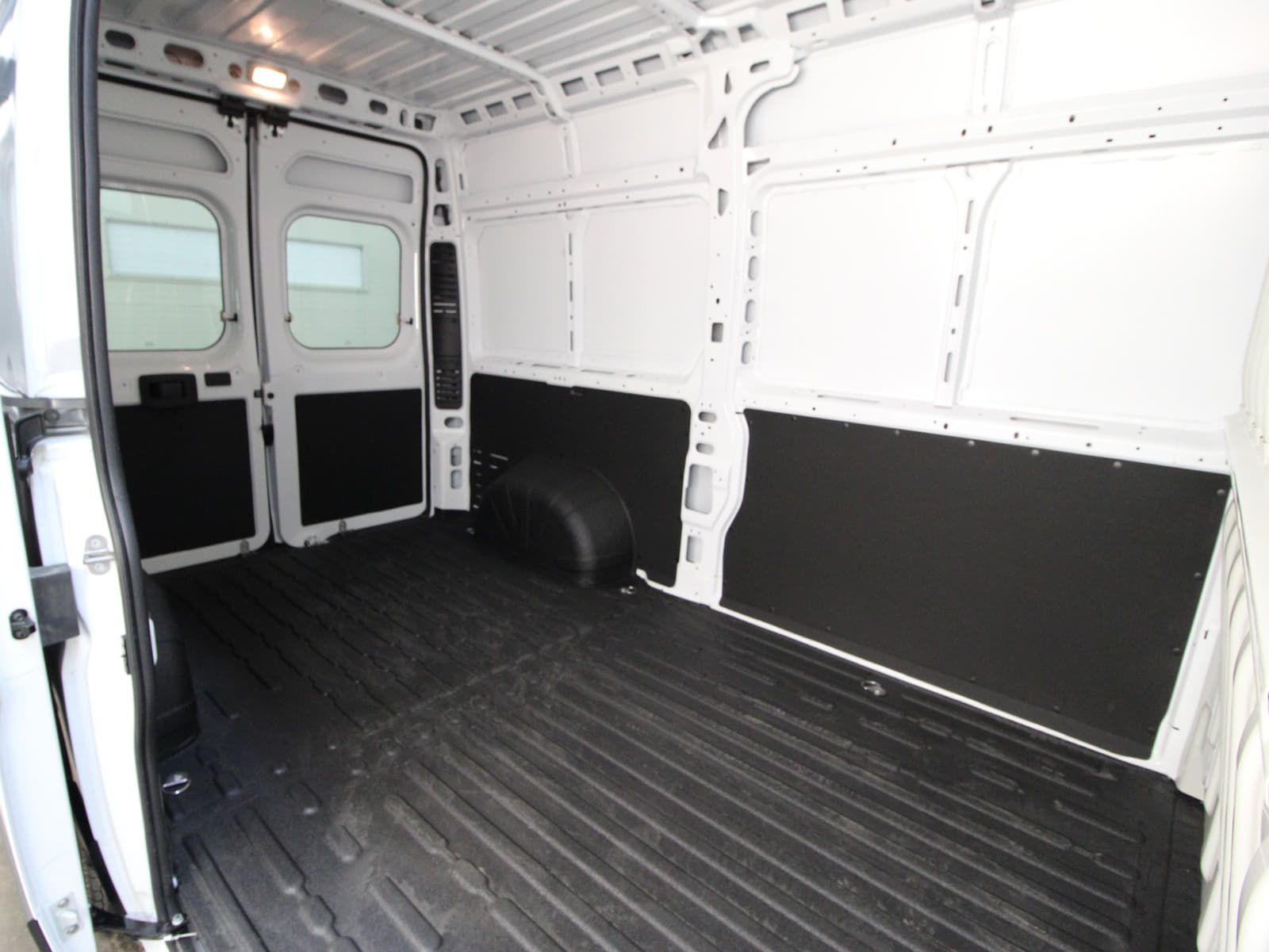 Ram ProMaster 1500 2025 - Thumbnail 13