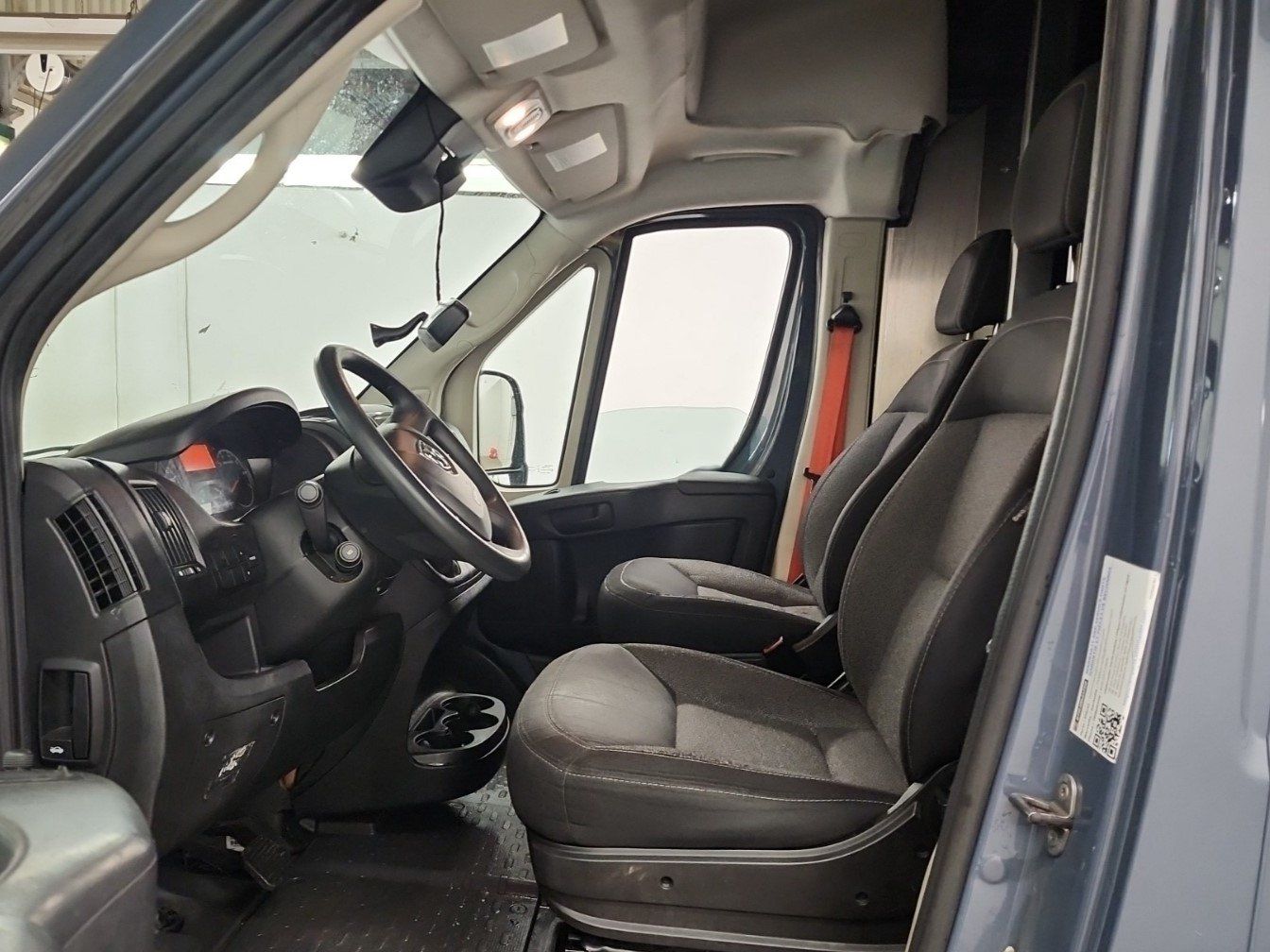 RAM ProMaster 3500 2021 - Thumbnail 4