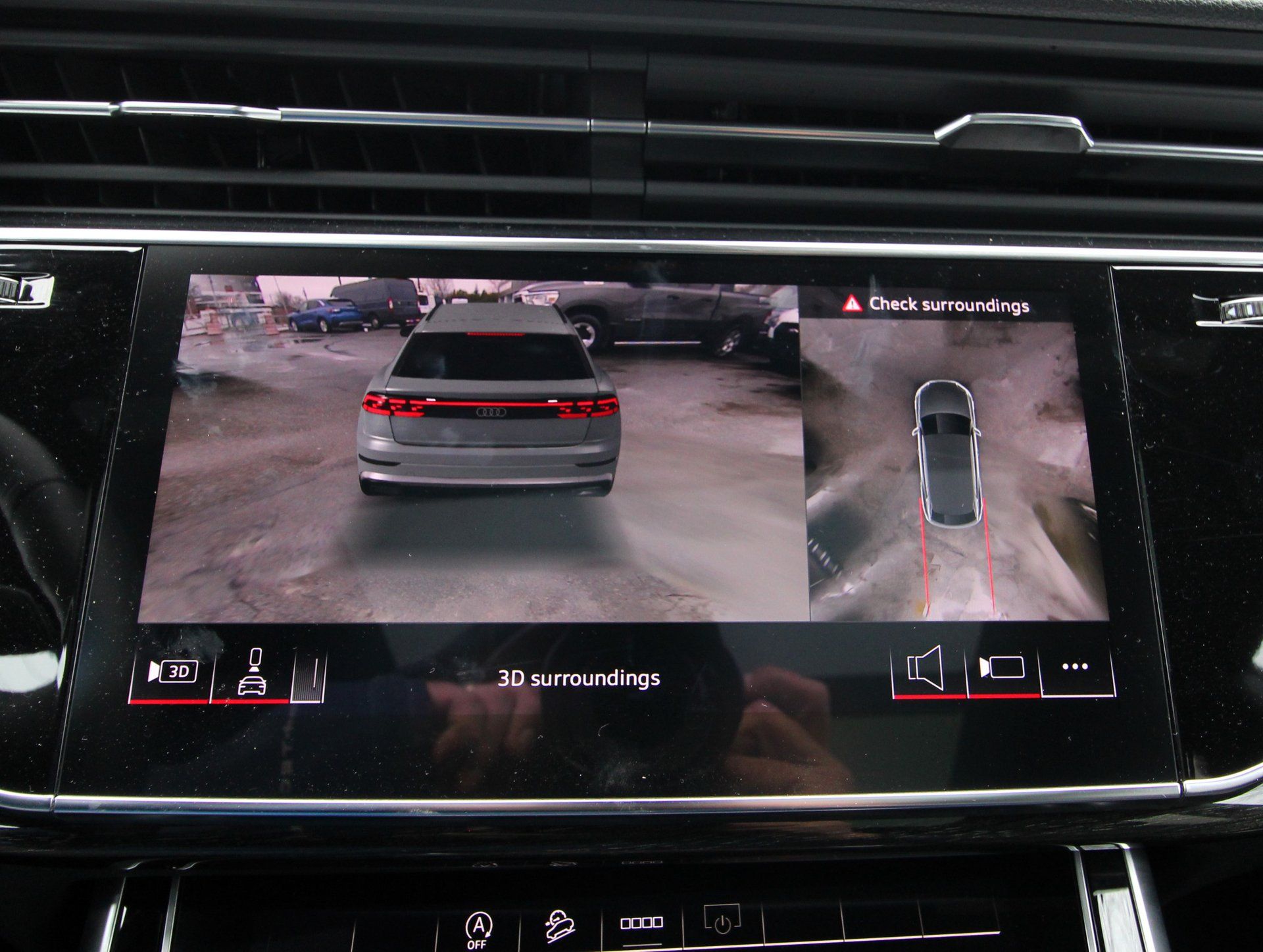 Audi Q8 2025 - Thumbnail 8