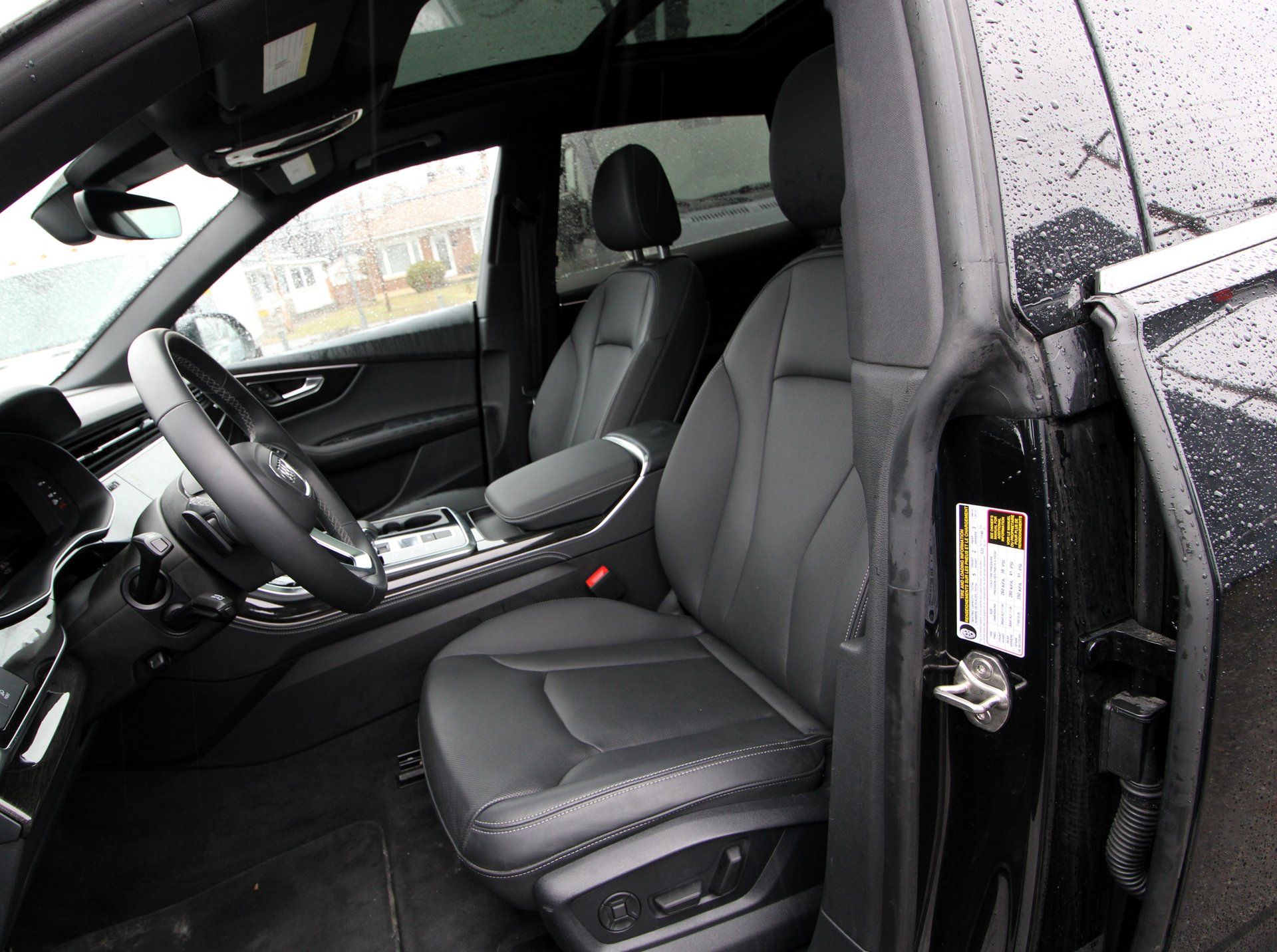 Audi Q8 2025 - Thumbnail 18
