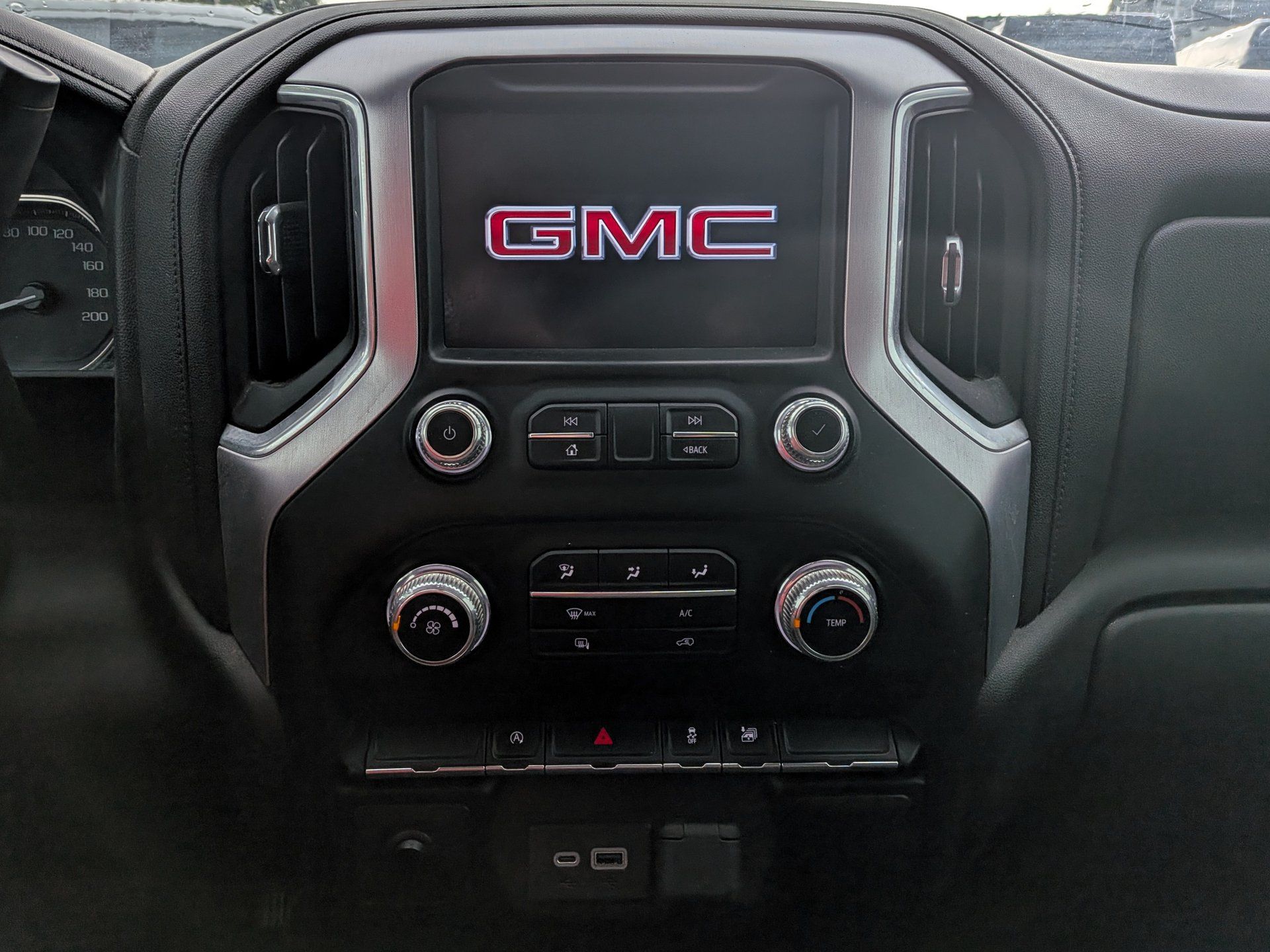 GMC Sierra 1500 2019 - Thumbnail 16