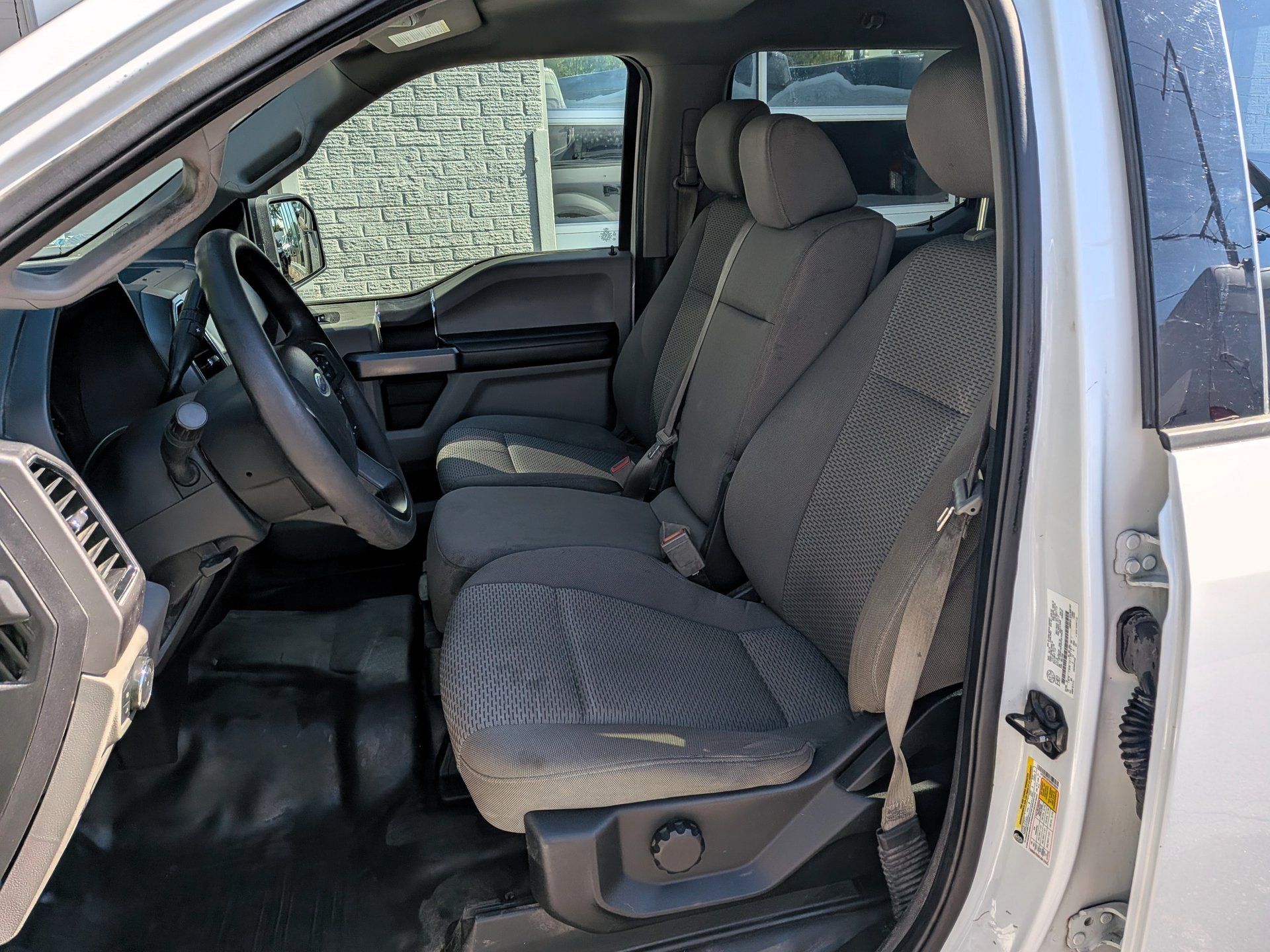 Ford F-150 2019 - Thumbnail 16