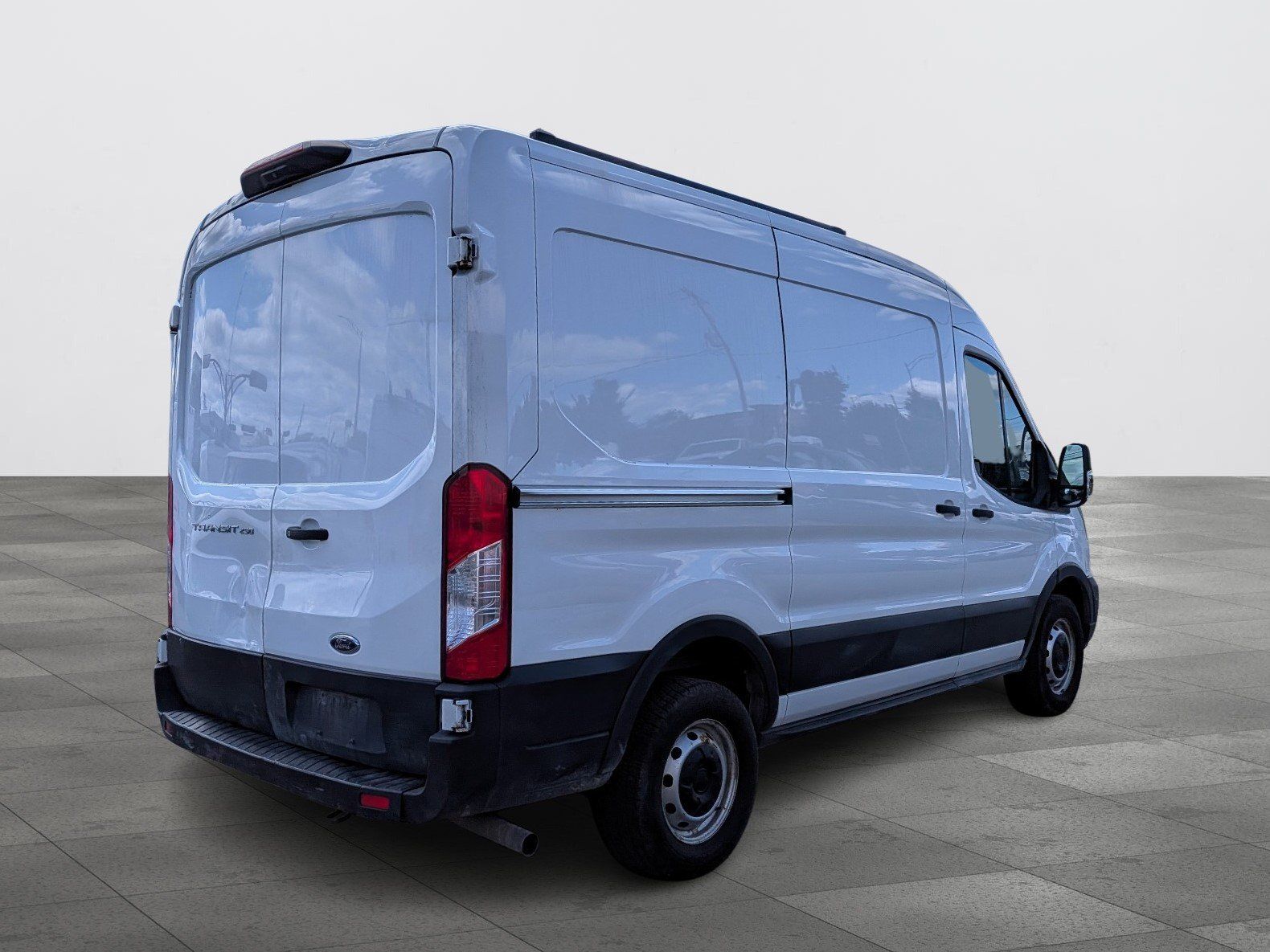 Ford Transit-250 Cargo 2020 - Thumbnail 11