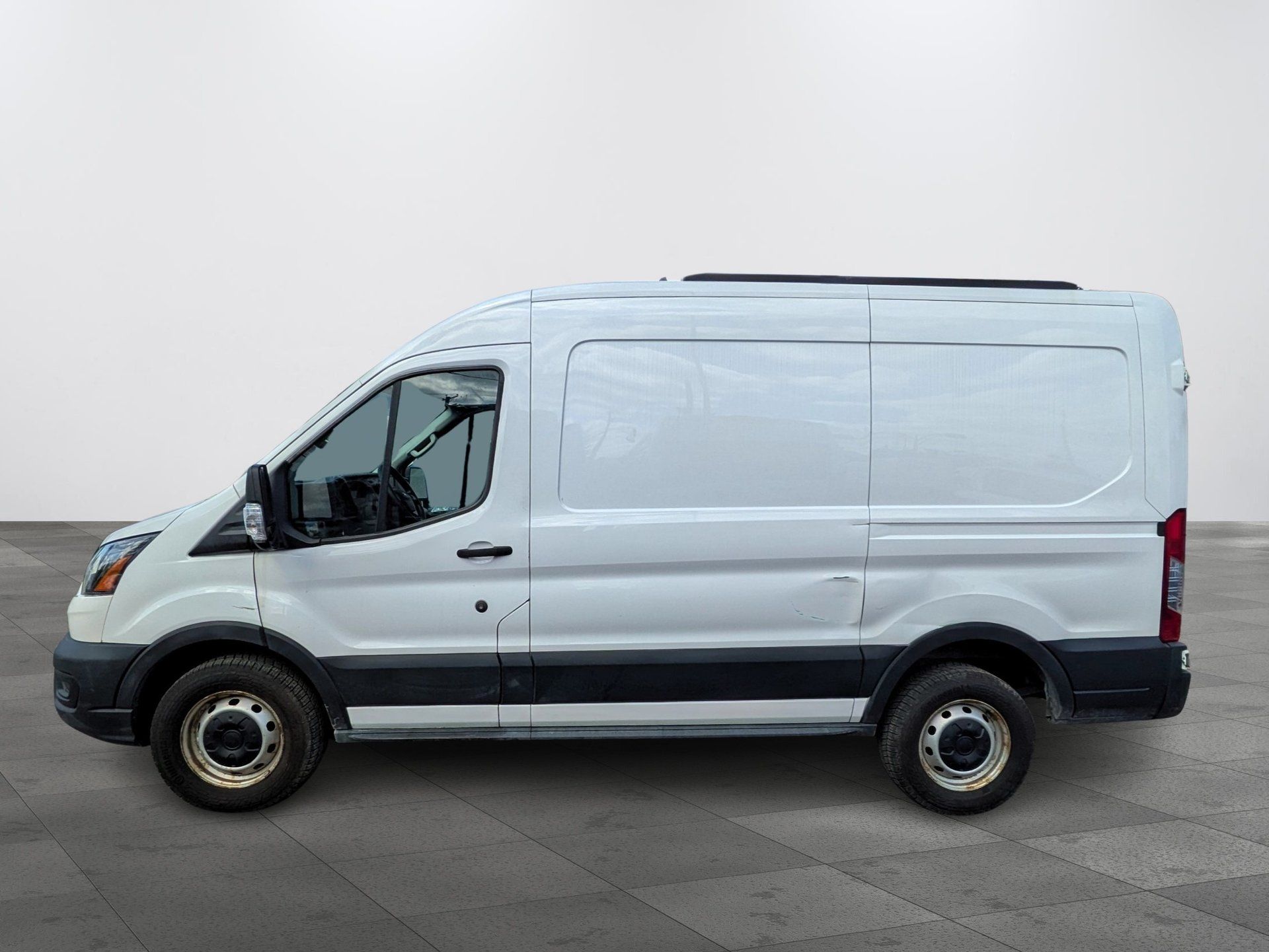 Ford Transit-250 Cargo 2020 - Thumbnail 9