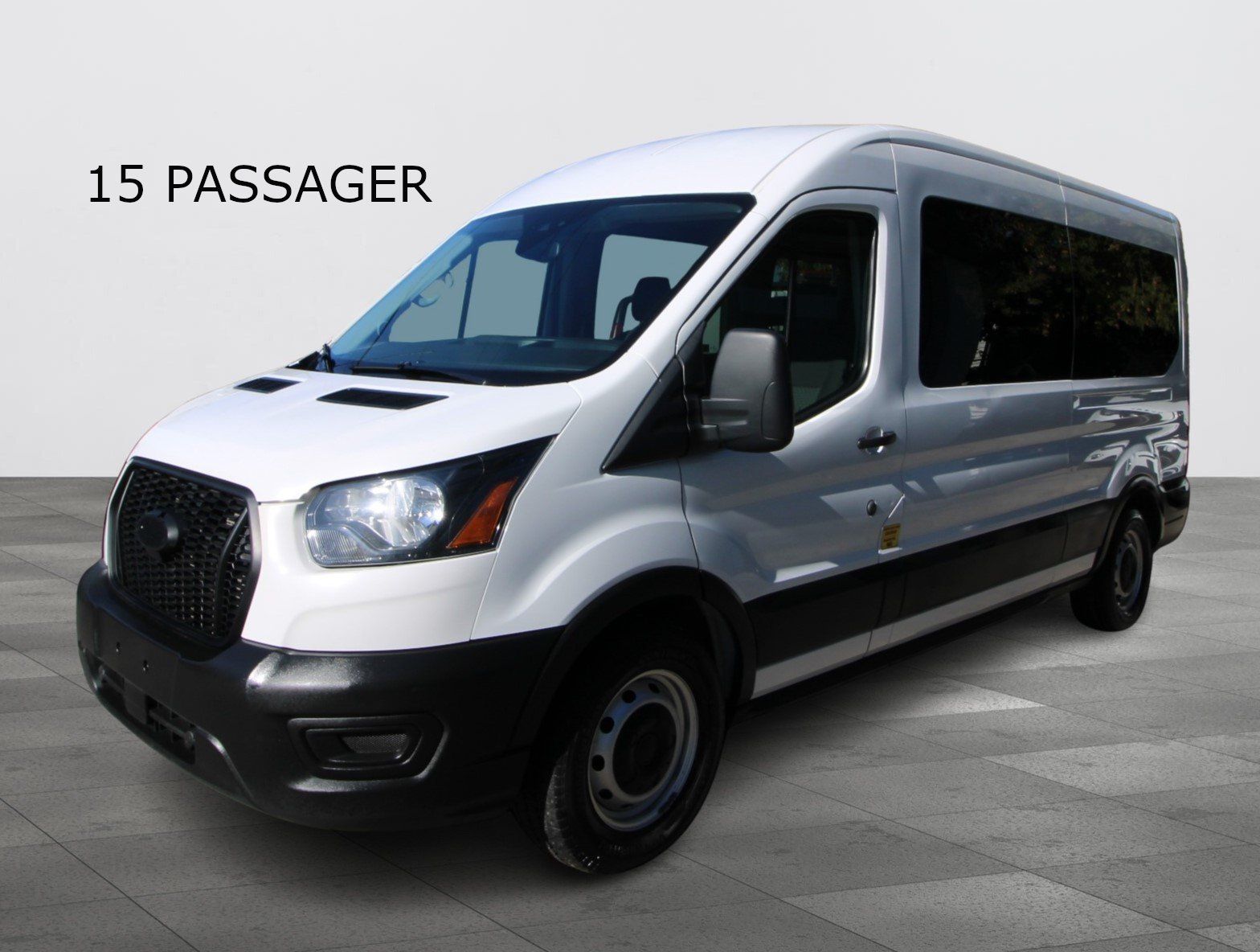 Ford Transit Passenger Wagon 2021 - Thumbnail 1