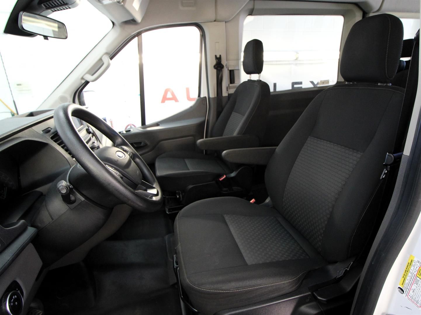 Ford Transit Passenger Wagon 2021 - Thumbnail 12