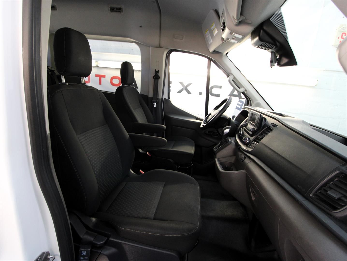 Ford Transit Passenger Wagon 2021 - Thumbnail 13