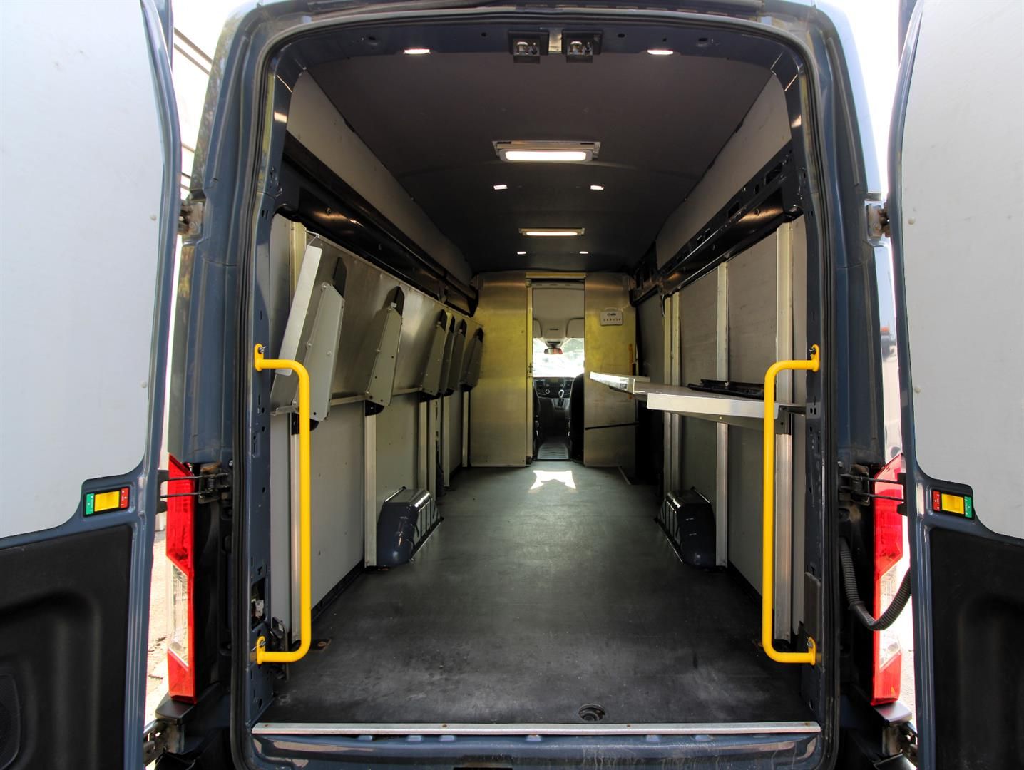 Ford Transit Cargo Van 2021 - Thumbnail 15