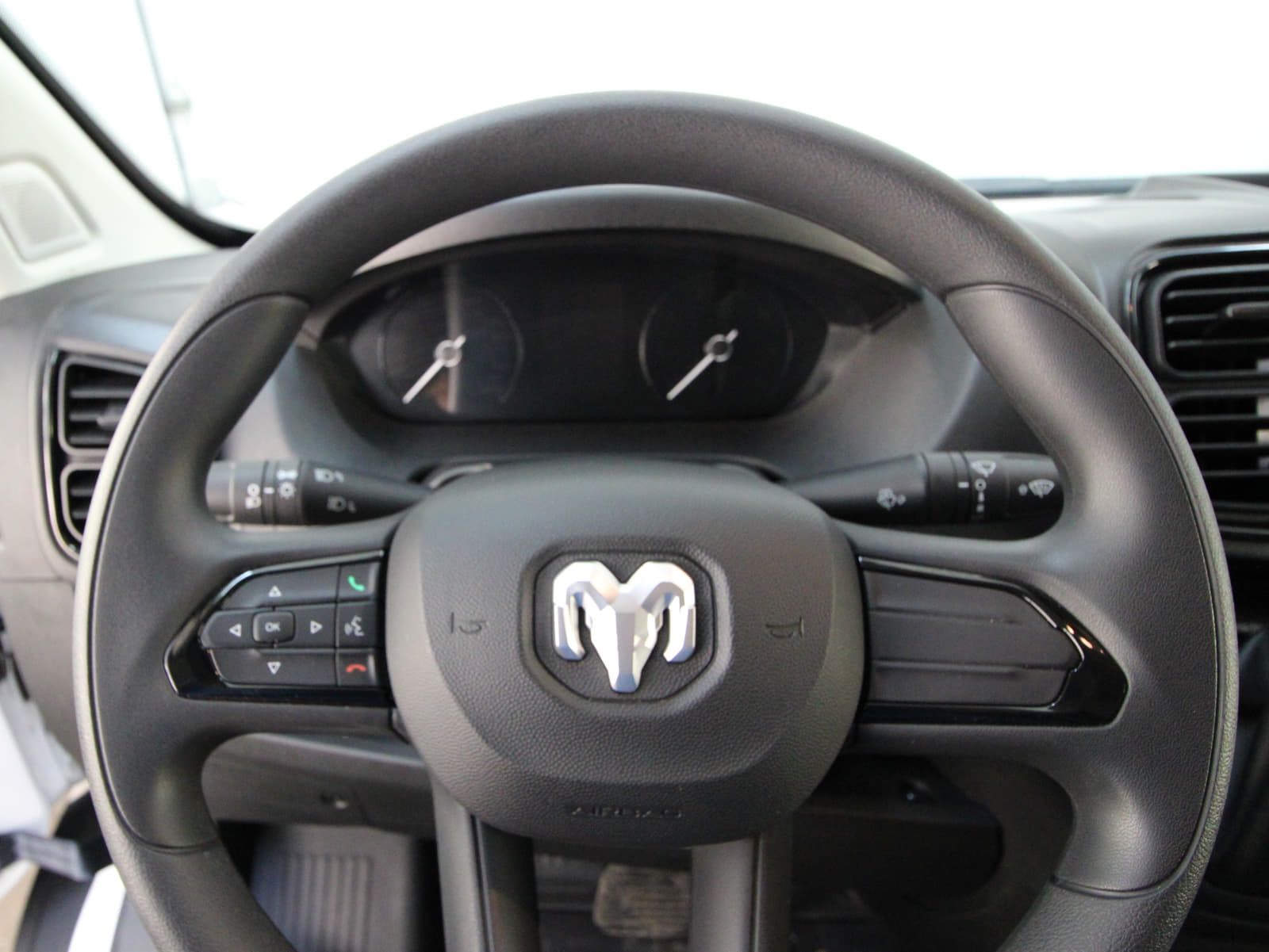 Ram ProMaster 1500 2025 - Image 6