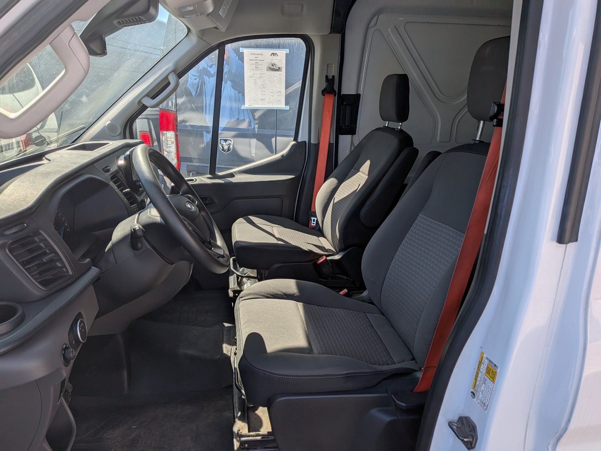 Ford Transit-250 Cargo Van 2021 - Image 15 