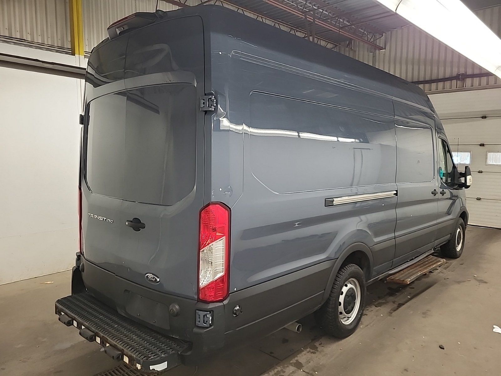 Ford Transit 2021 - Image 5 