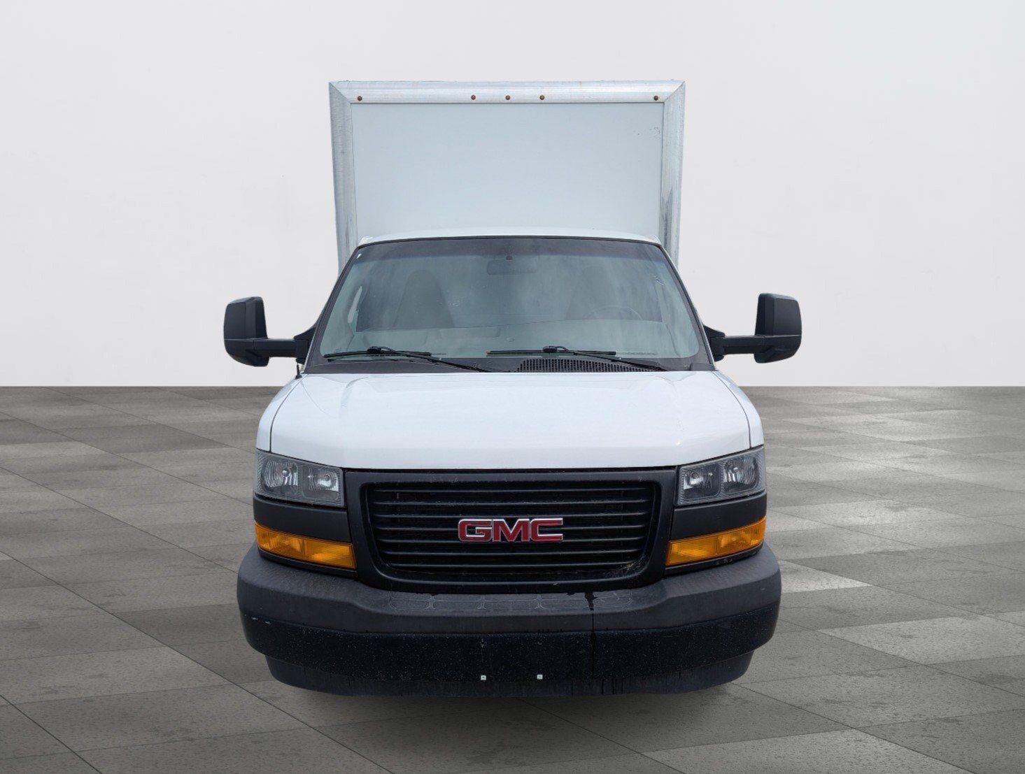 GMC Savana Cutaway 2020 - Image 13