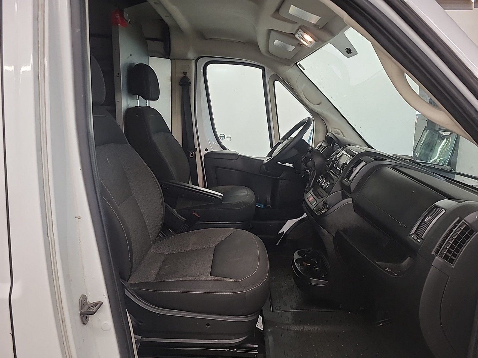 RAM ProMaster 1500 2018 - Image 6