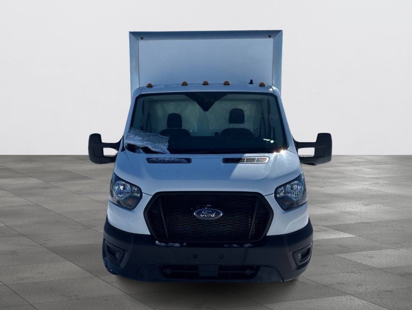 Ford Transit Cutaway 2021 - Image 13