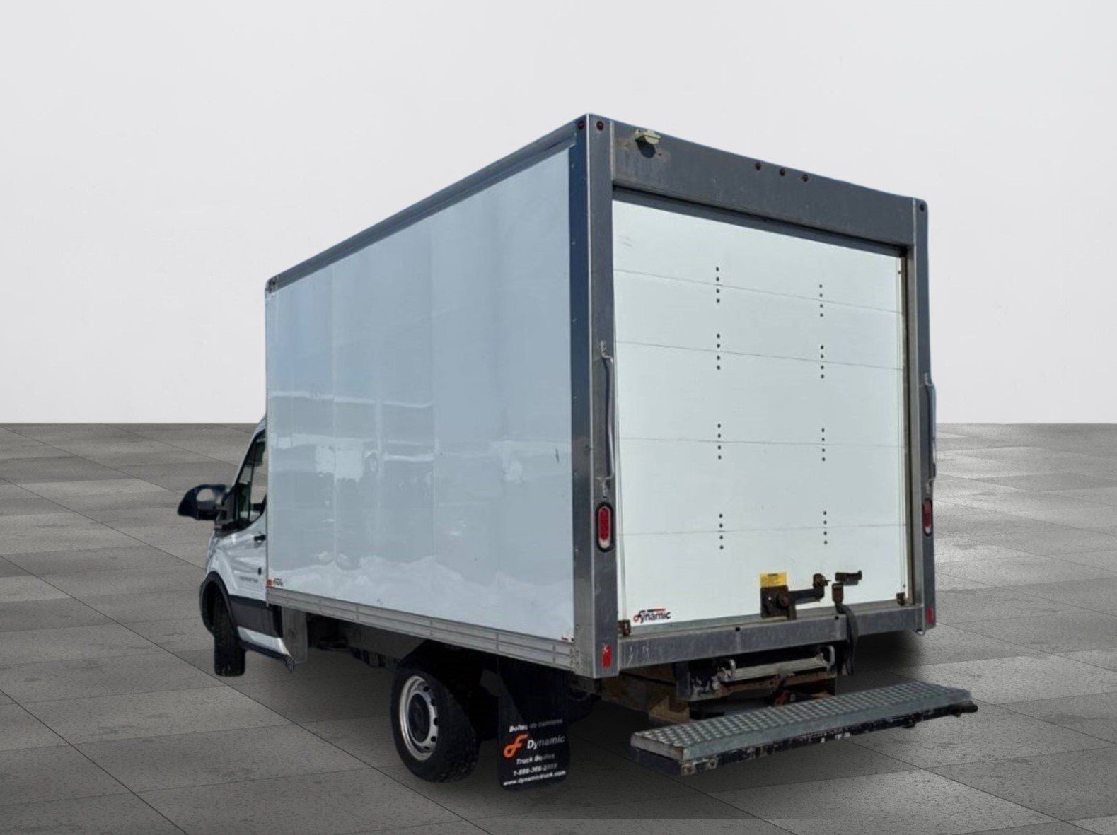 Ford Transit Cutaway 2021 - Image 11