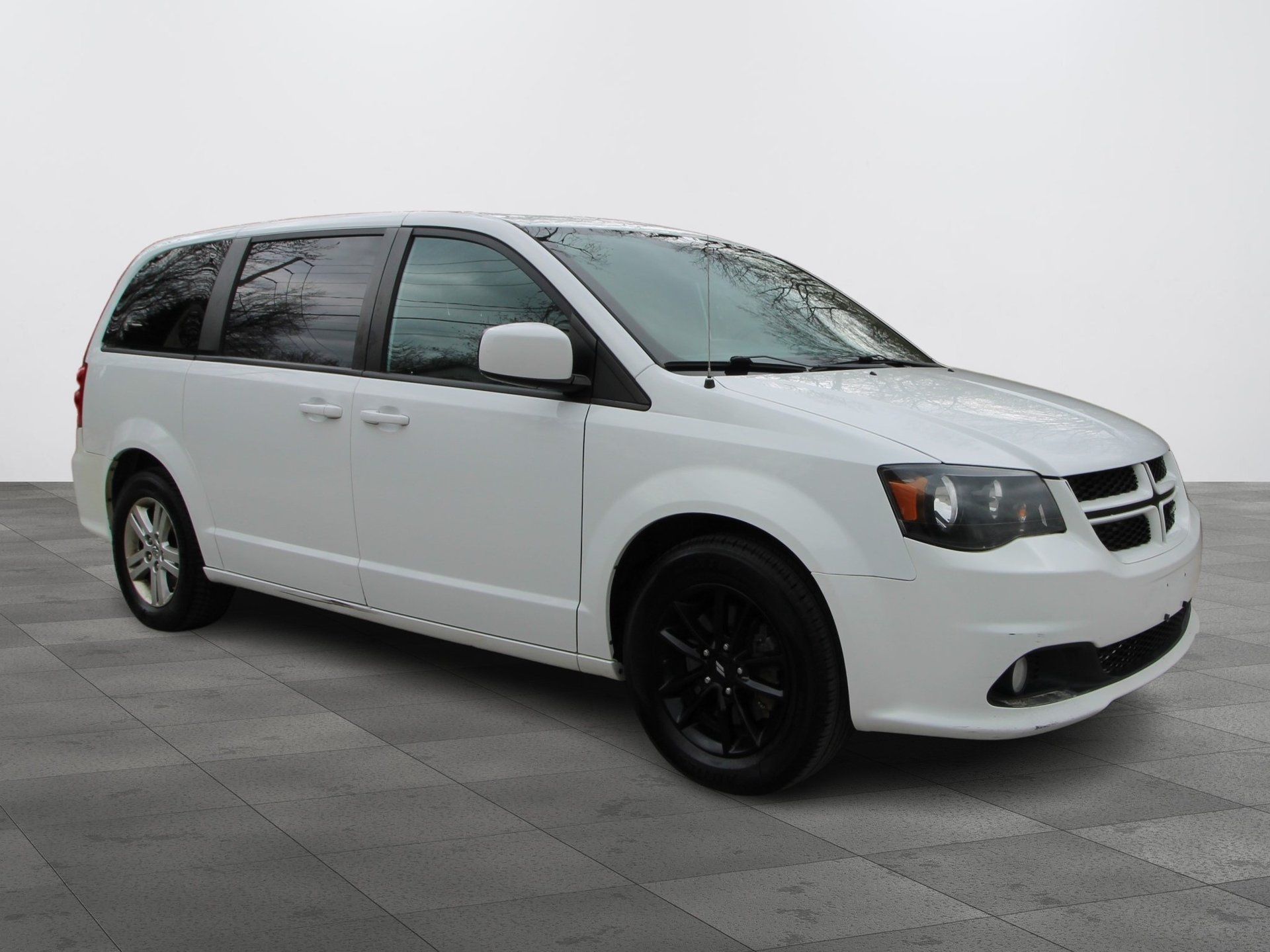 Dodge Grand Caravan 2020 - Image 3