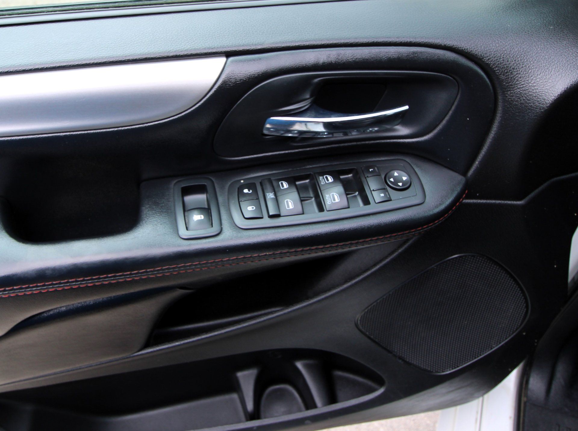 Dodge Grand Caravan 2020 - Image 10