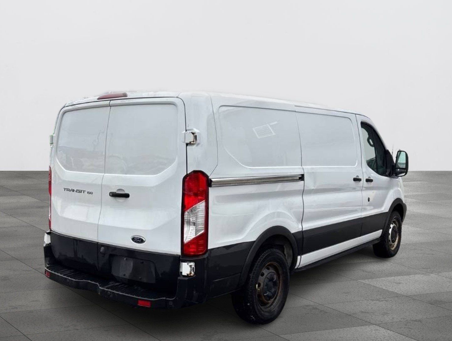 Ford Transit-150 2019 - Image 9