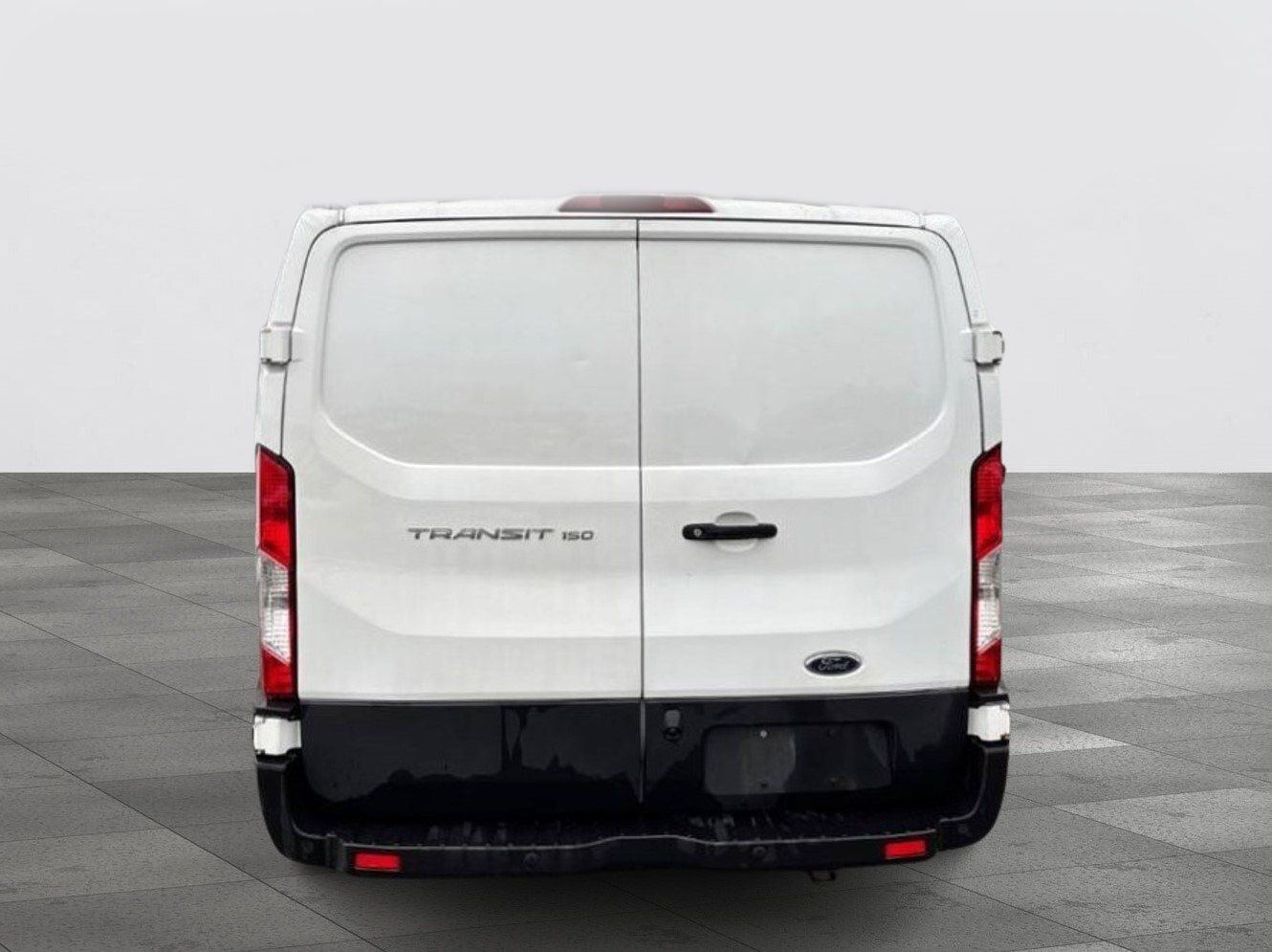 Ford Transit-150 2019 - Image 12