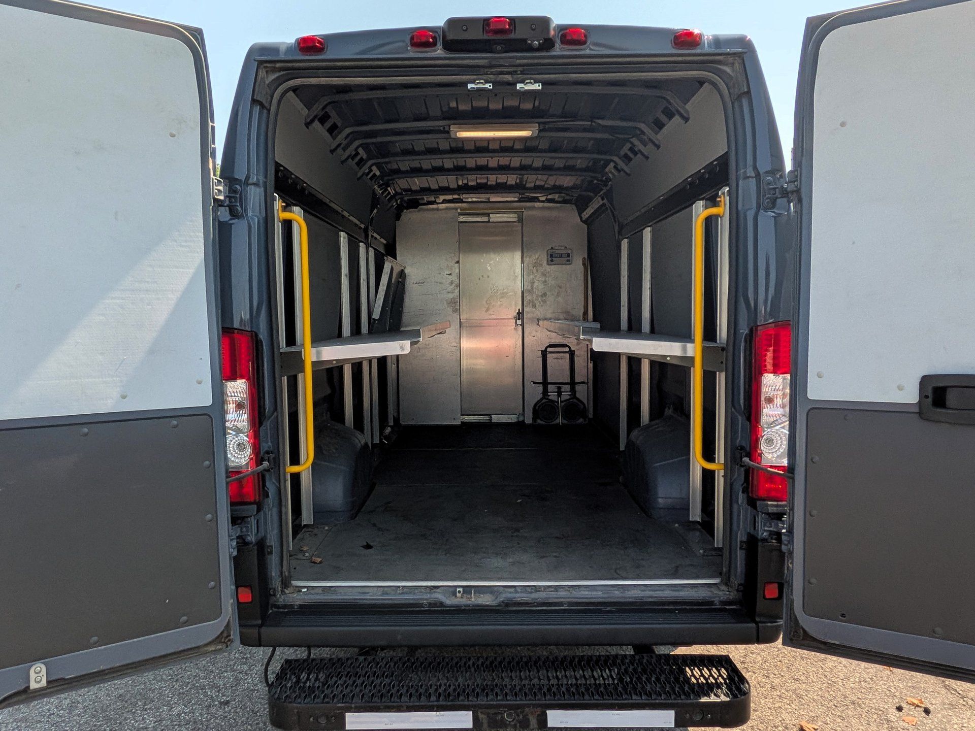 Ram ProMaster 3500 2020 - Image 18