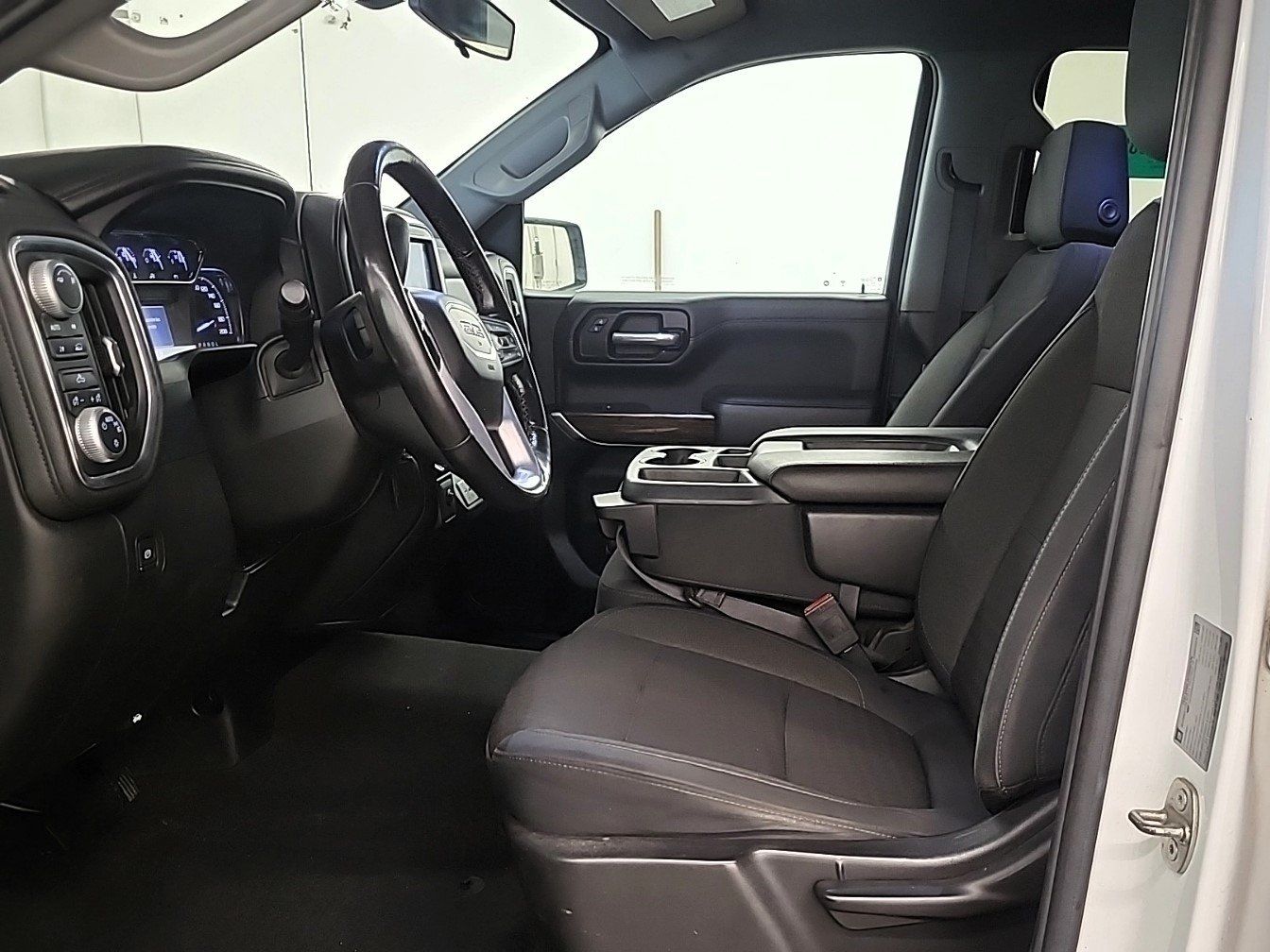 GMC Sierra 1500 2019 - Image 12