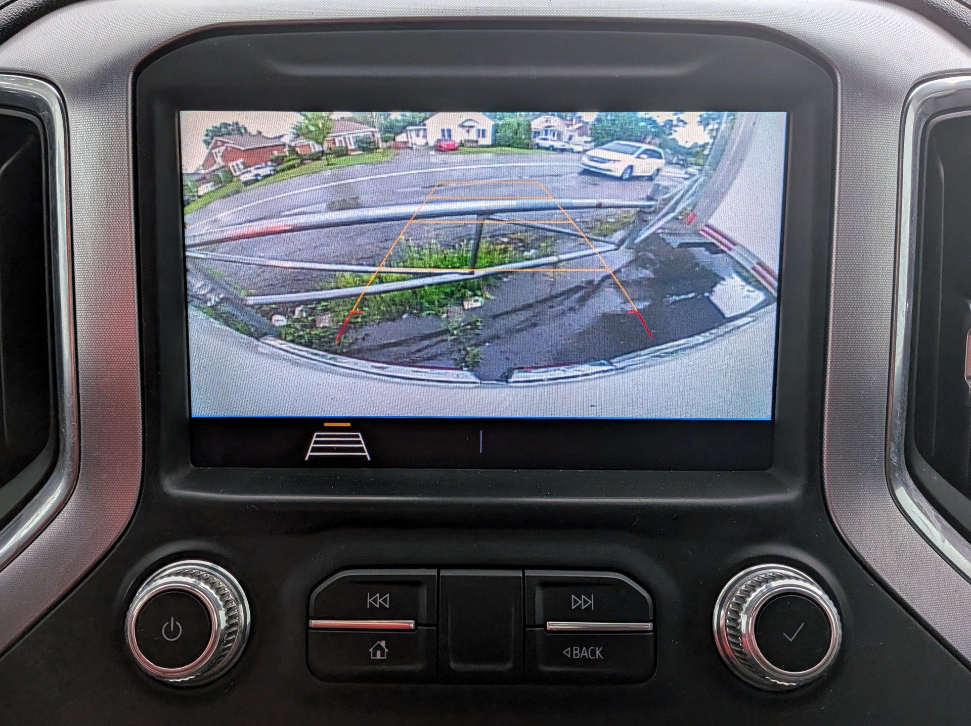 GMC Sierra 1500 2019 - Image 2