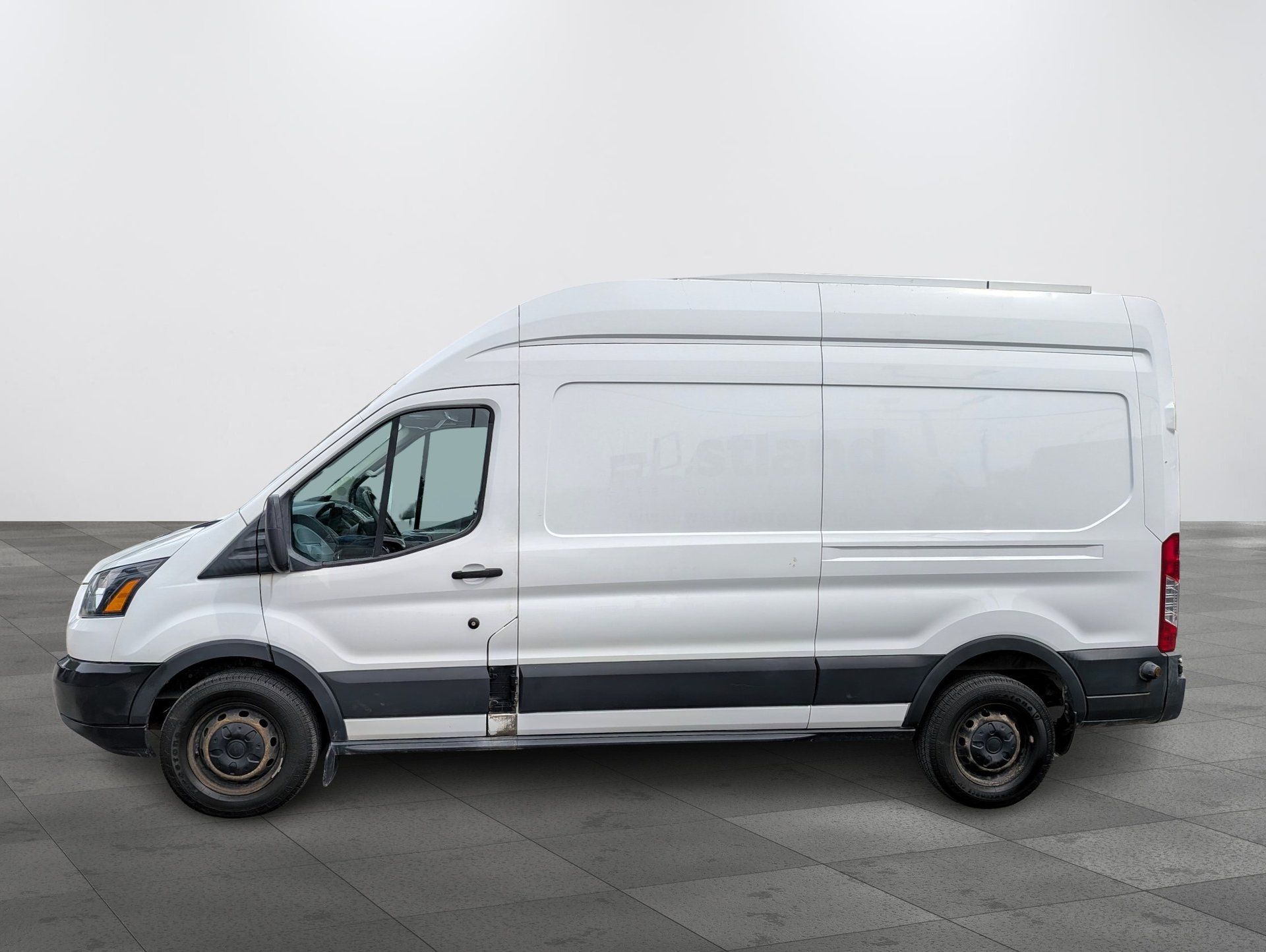 Ford Transit-250 2018 - Image 7 
