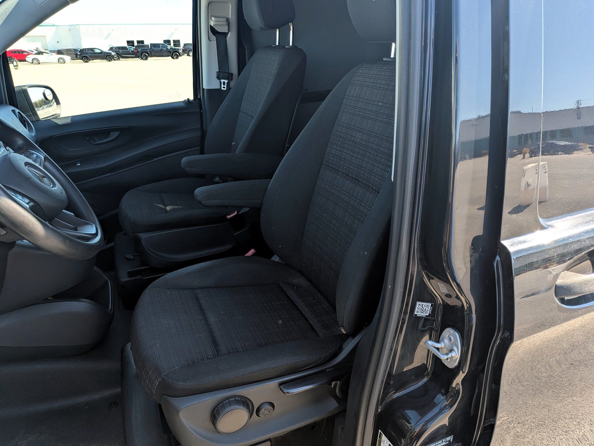 Mercedes-Benz Metris 2018 - Image 12 