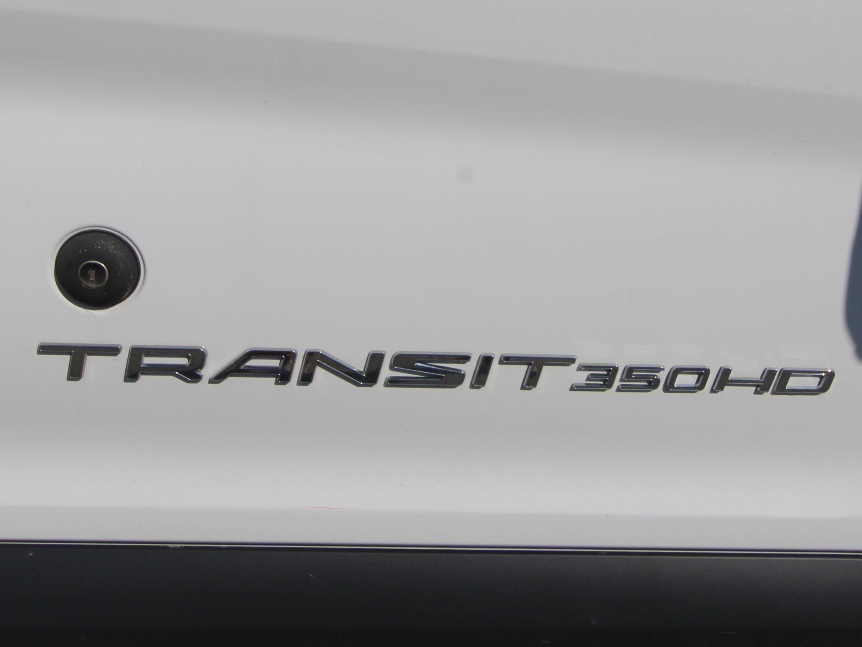 Ford Transit 2017 - Image 2