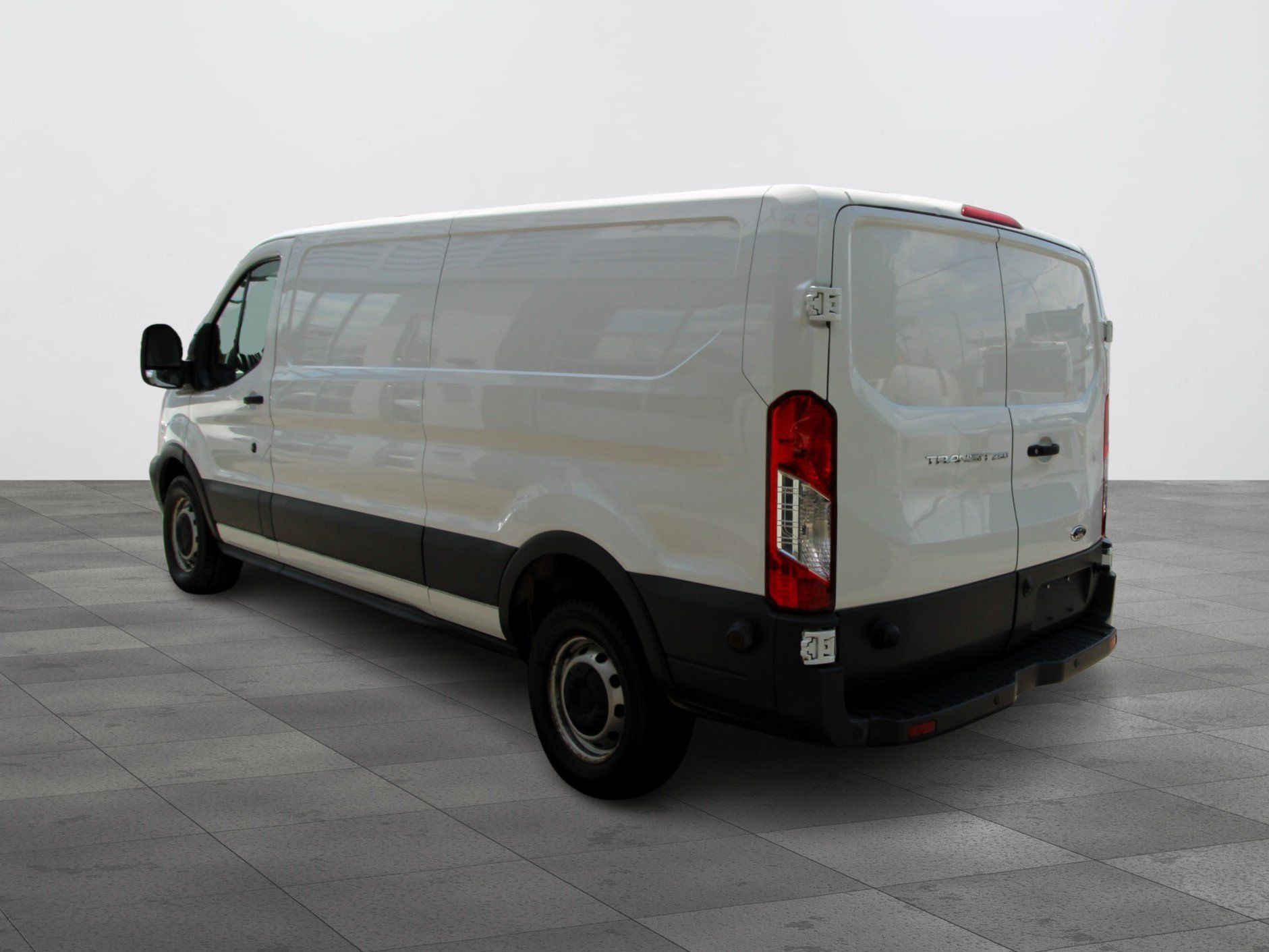 Ford Transit Van 2018 - Image 12 