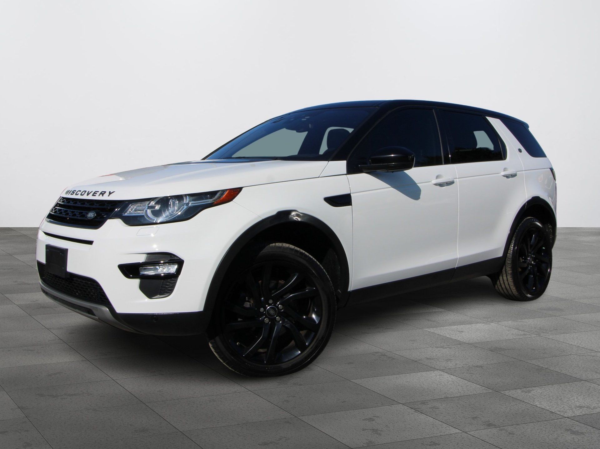 Land Rover Discovery Sport 2017 - Image 1