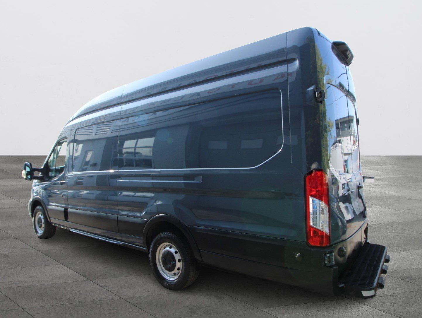 Ford Transit Cargo Van 2021 - Image 11