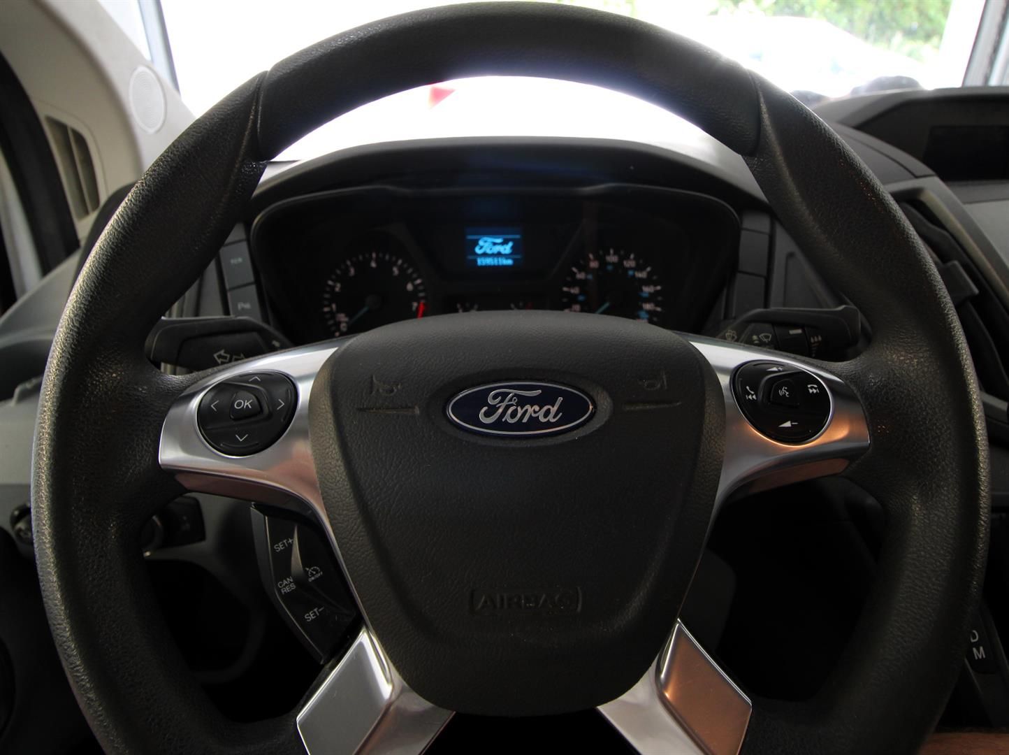 Ford Transit Van 2018 - Image 6 