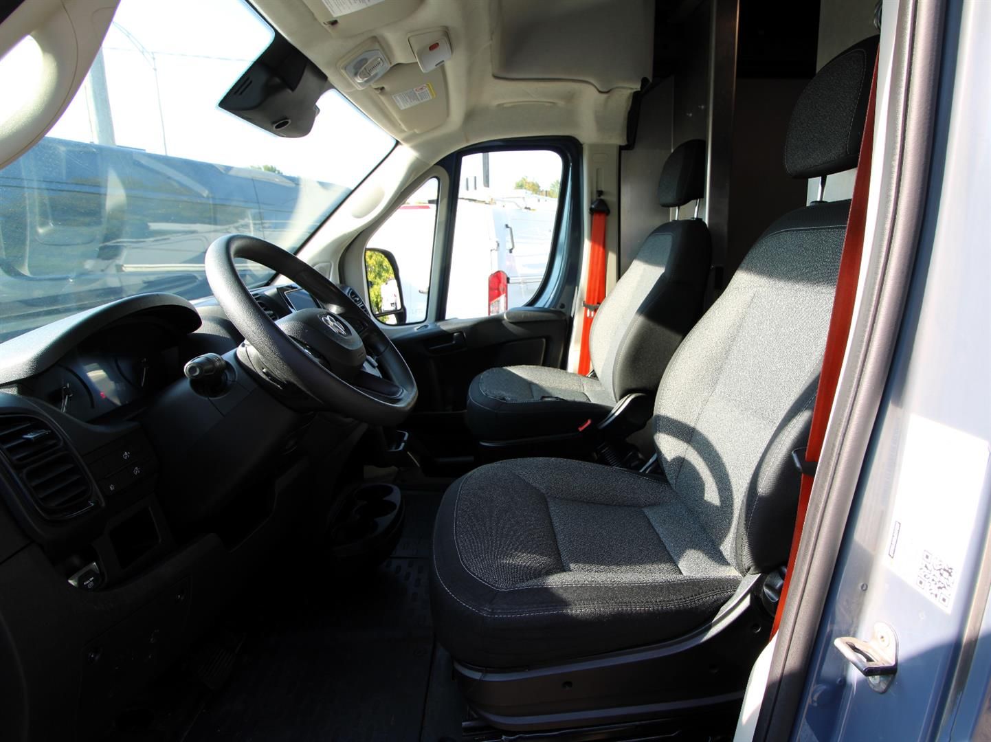 RAM ProMaster Cargo Van 2022 - Image 12
