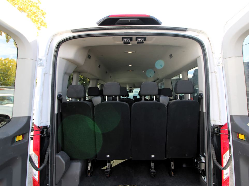 Ford Transit Passenger Wagon 2022 - Image 15