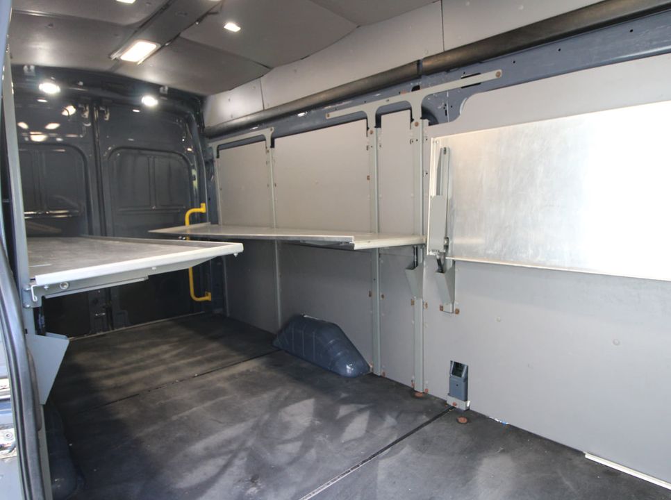 Ford Transit 2021 - Image 12