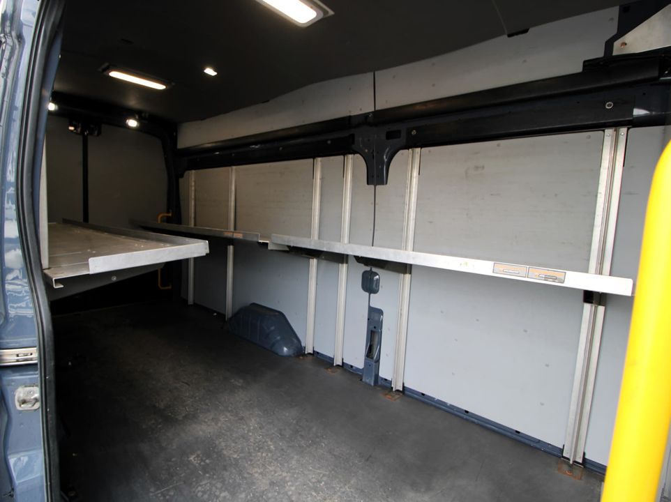 Ford Transit-250 Cargo Van 2021 - Image 10