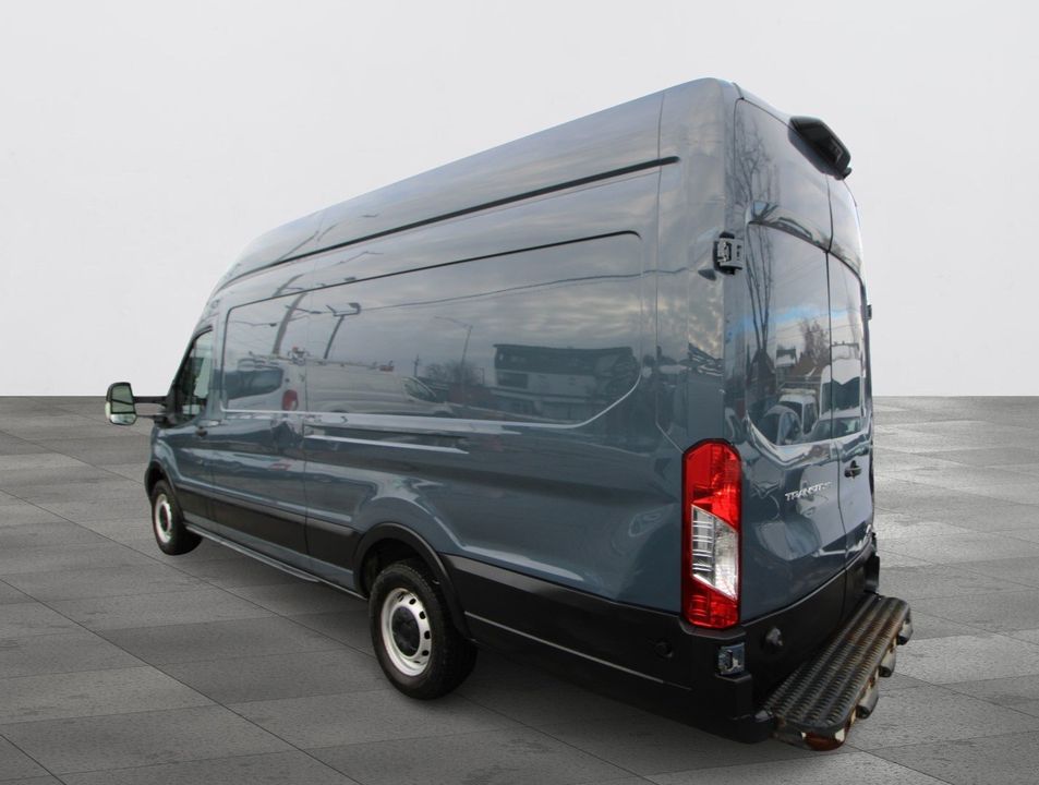Ford Transit-250 Cargo Van 2021 - Image 11