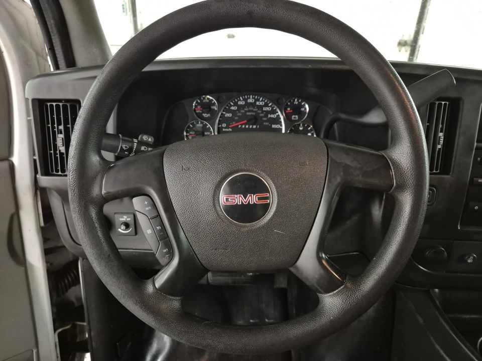 GMC Savana Cargo 2015 - Image 4