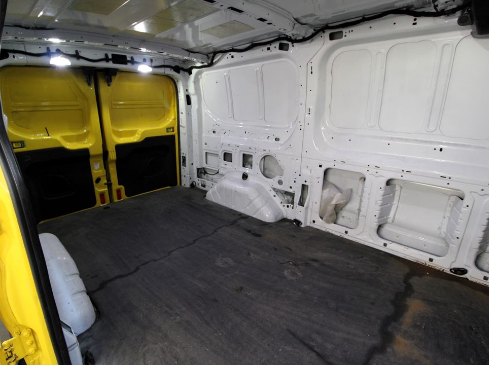 Ford Transit-150 2017 - Image 8