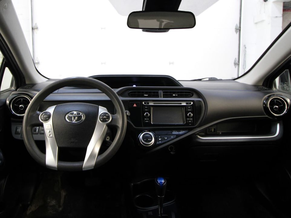 Toyota Prius c 2017 - Image 12