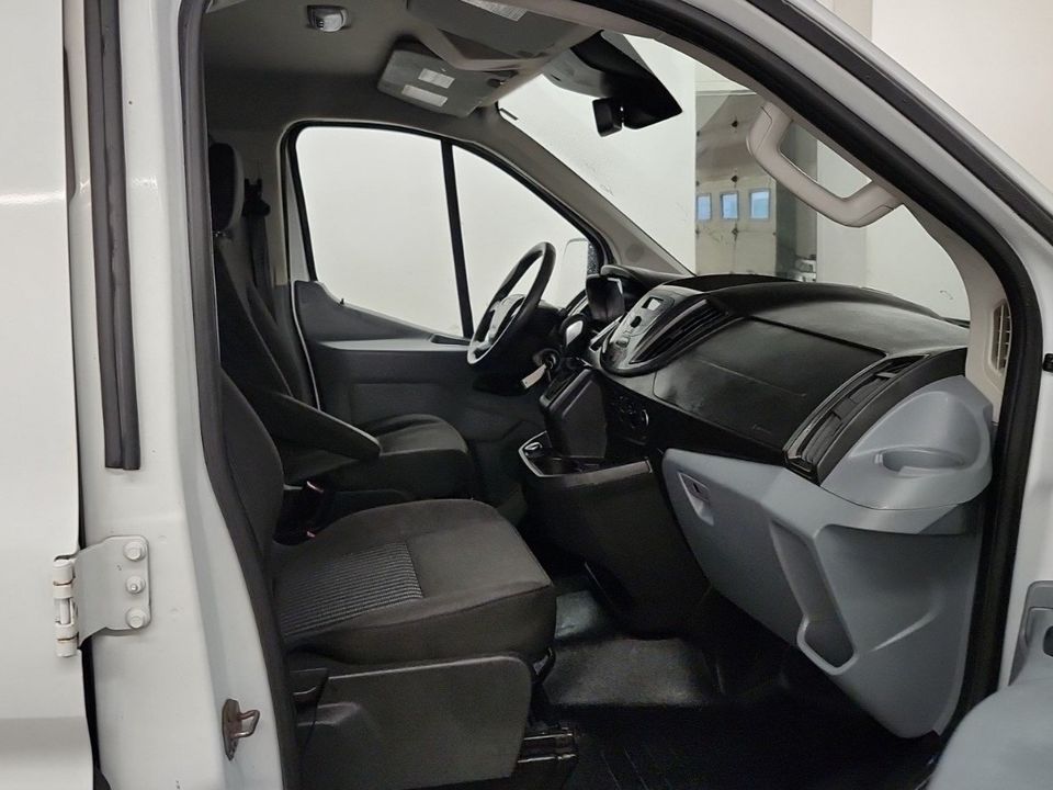 Ford Transit Van 2018 - Image 12