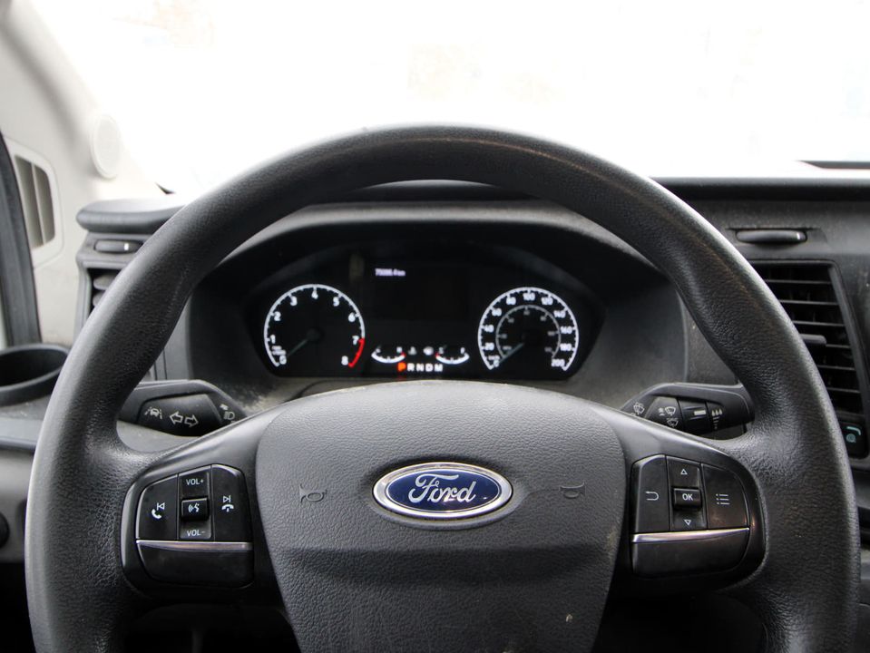 Ford Transit-250 Cargo Van 2021 - Image 6