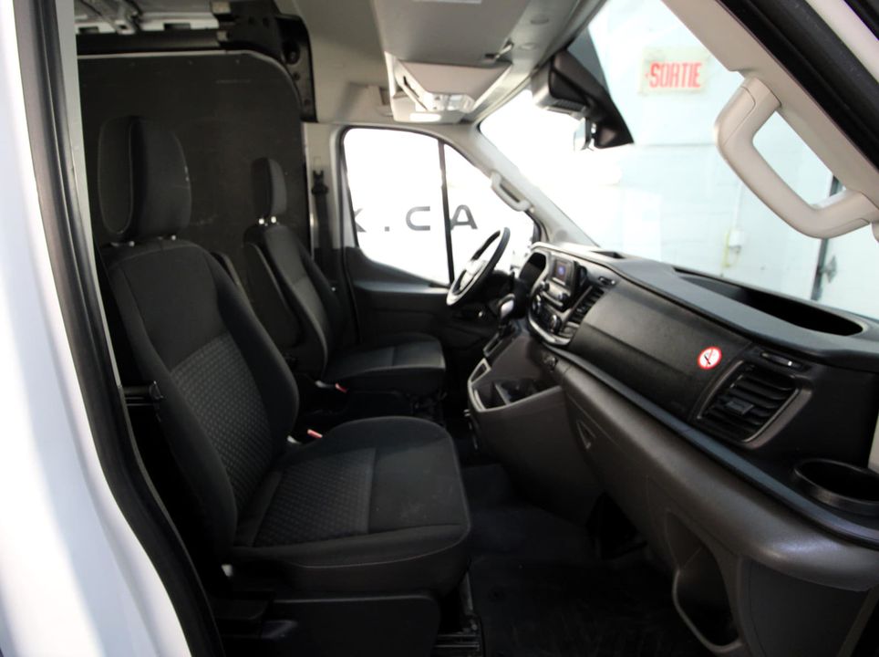 Ford Transit-250 Cargo Van 2023 - Image 15