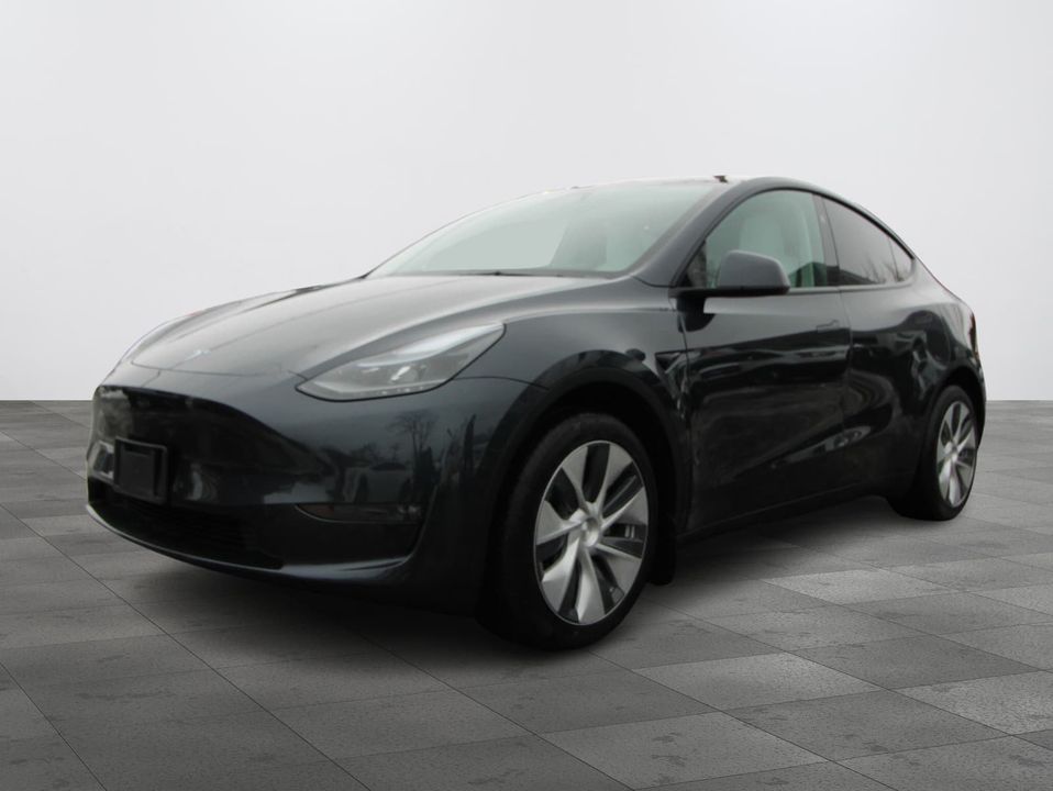Tesla Model Y 2024 - Image 1