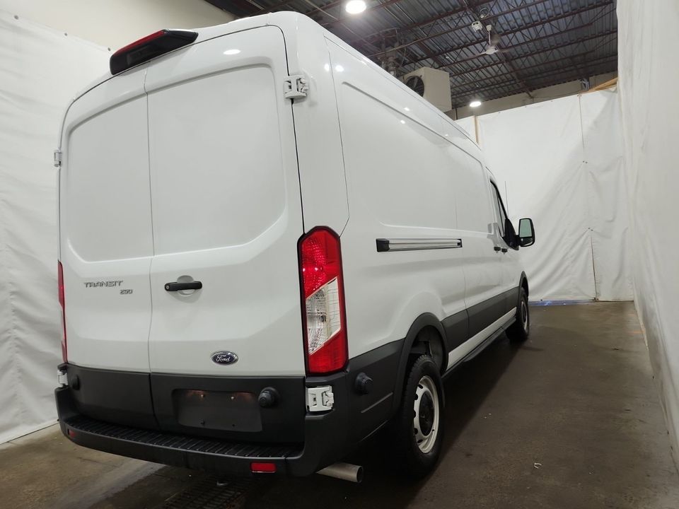 Ford Transit-250 Cargo Van 2024 - Image 6