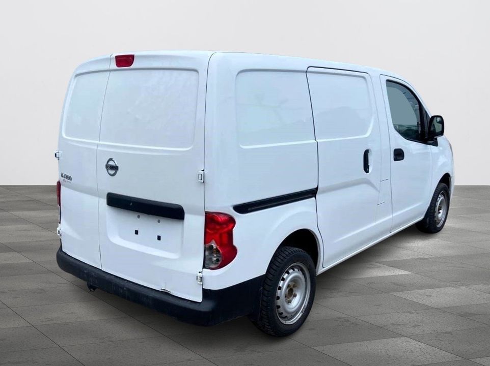 Nissan NV200 Compact Cargo 2021 - Image 9