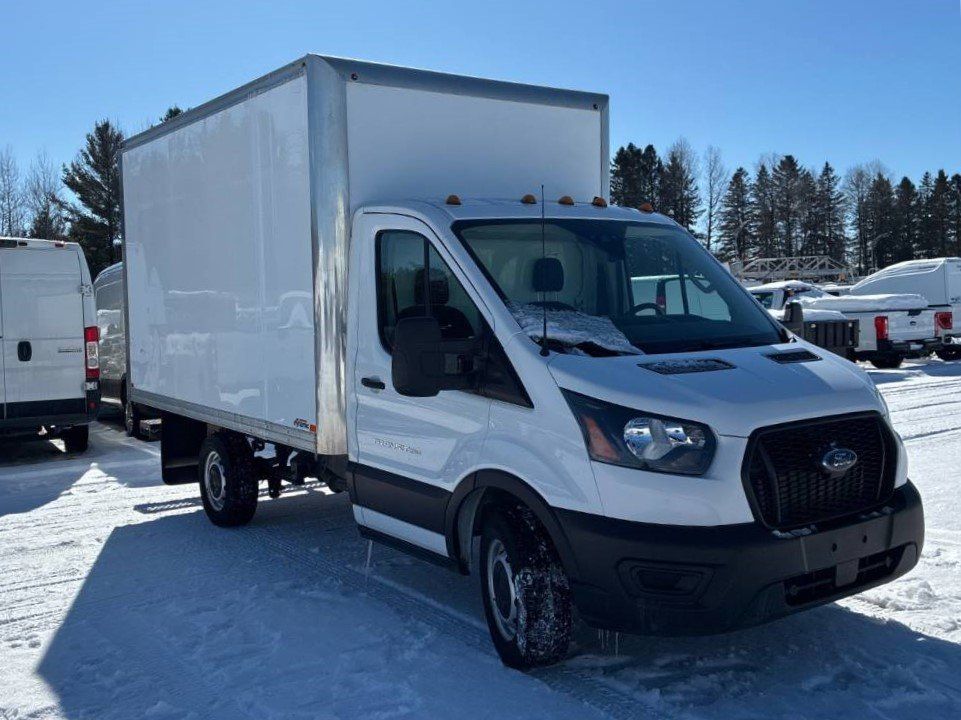 Ford Transit Cutaway 2021 - Image 3