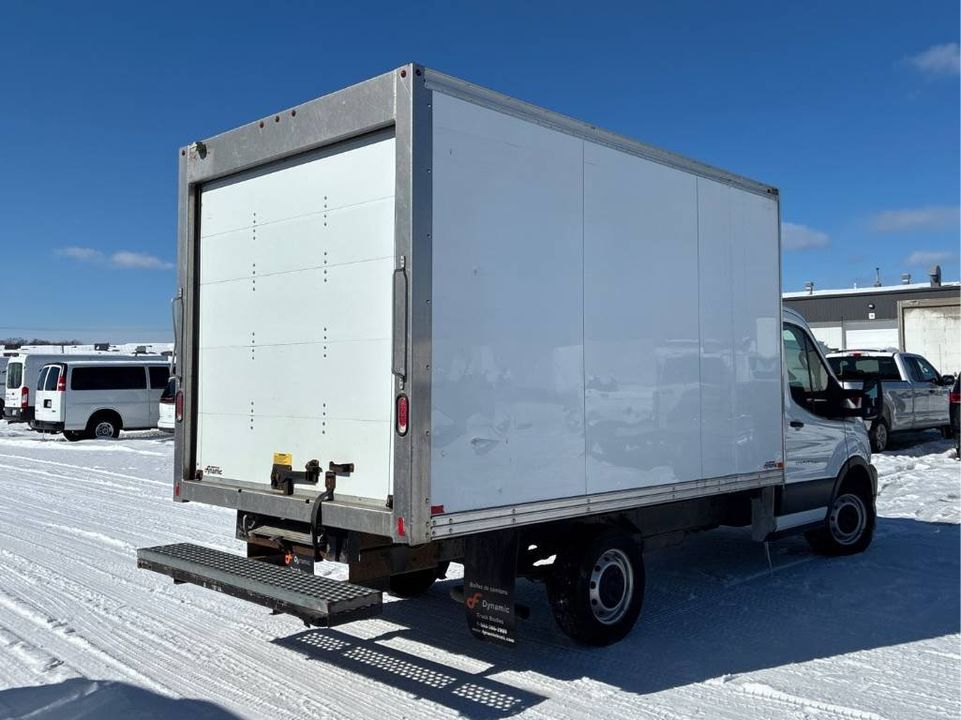 Ford Transit Cutaway 2021 - Image 9