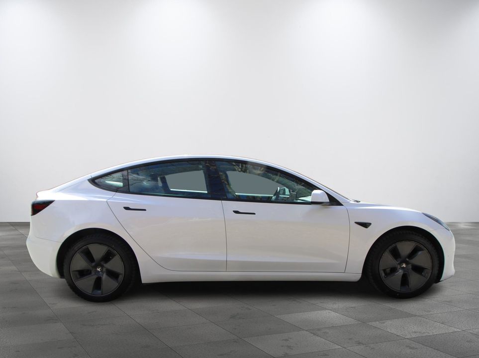 Tesla Model 3 2022 - Image 7